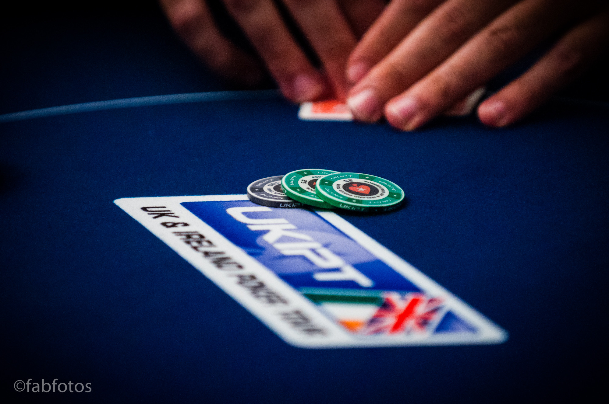 Live straddle poker term