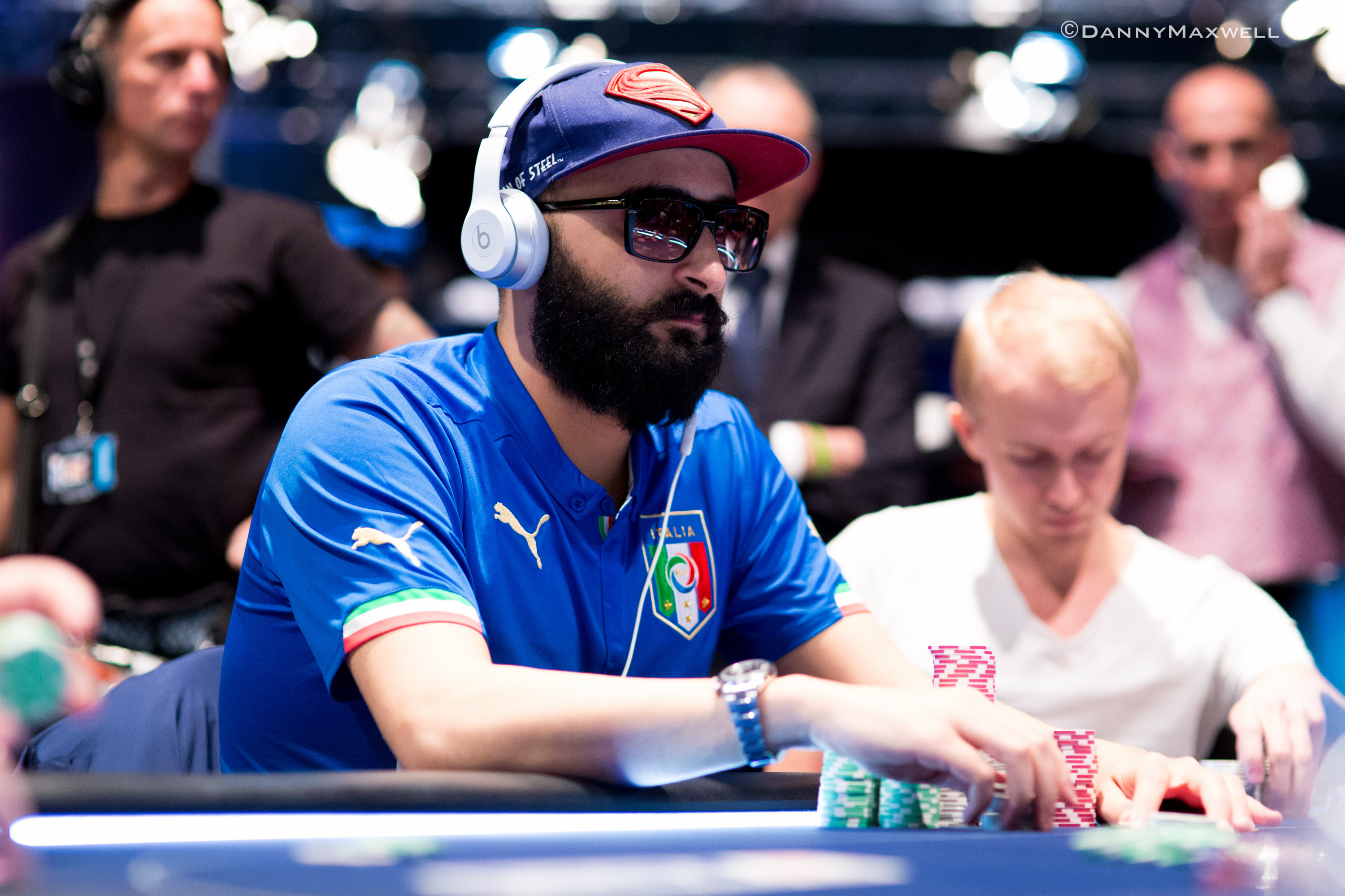 EPT Deauville day 4: Savinelli fantastico, è 2° in chips con 15 players left! MacPhee per la doppietta 0001 EPT Deauville day 4: Savinelli fantastico, è 2° in chips con 15 players left! MacPhee per la doppietta 0001