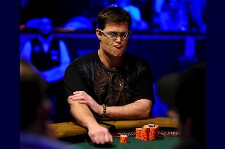 Live straddle poker term