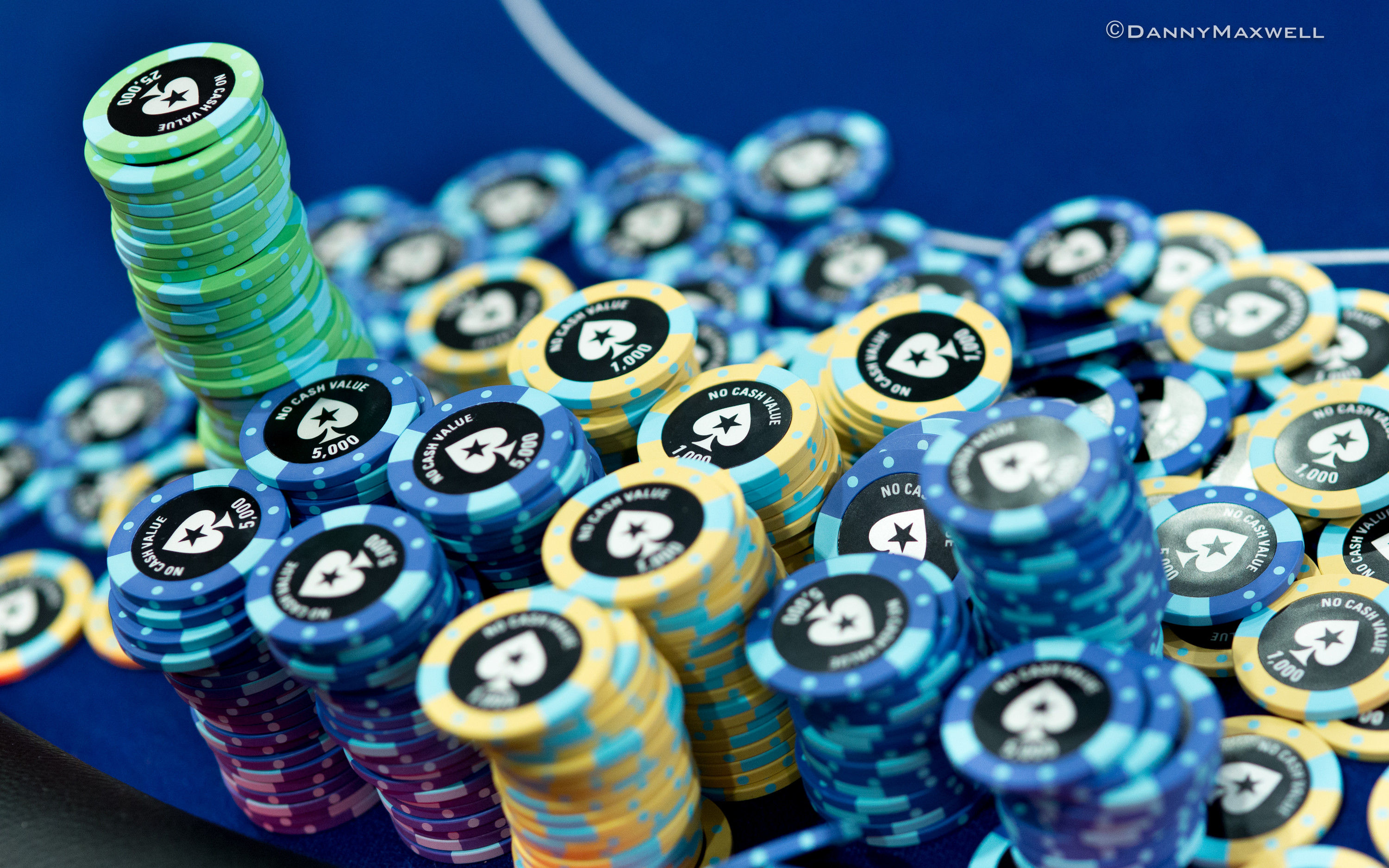 Learn online poker strategies games