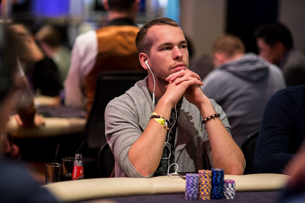Martin Finger Leads After Day 1b of the 2015 Master Classics of Poker ...
