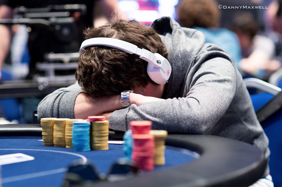 Play Poker Without Looking At Your Cards It Can Be Eye Opening Pokernews