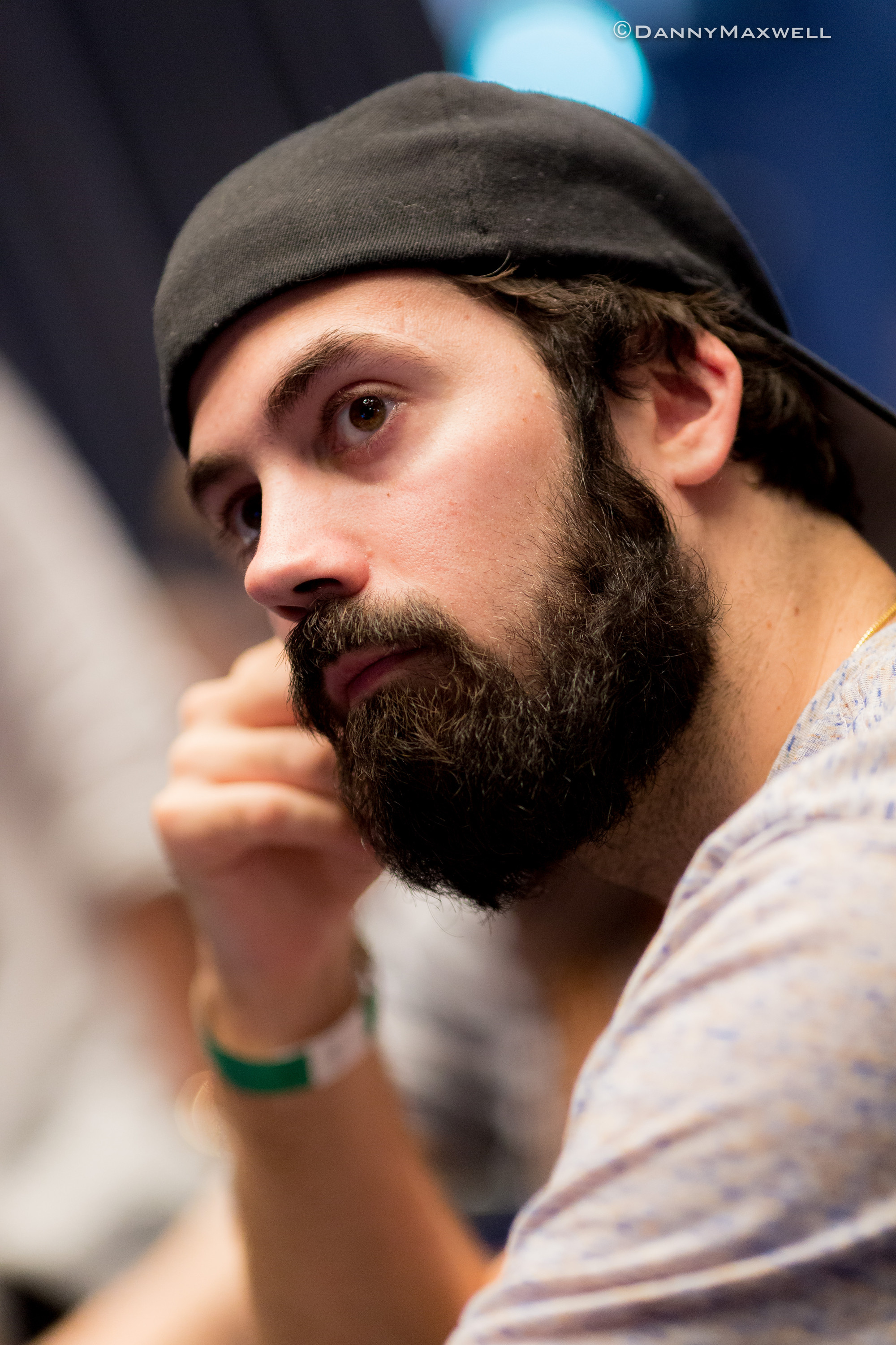 Little One For One Drop : Jason Mercier saute 4 fois lors du Jour 1A, le Français Nadim Shabou au Jour 2 0001 Little One For One Drop : Jason Mercier saute 4 fois lors du Jour 1A, le Français Nadim Shabou au Jour 2 0001