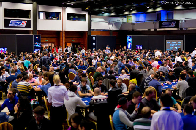 Live tournament poker tips