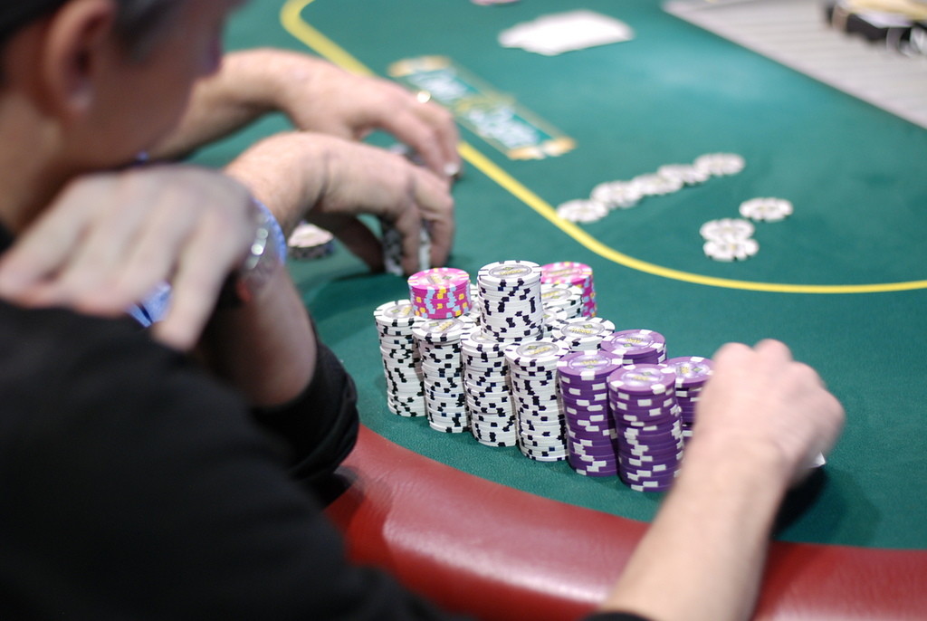 poker player attacked florida casino