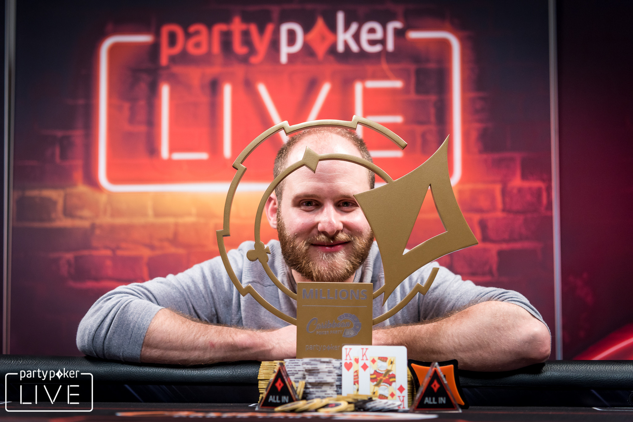 Sam Greenwood se apunta otro gran resultado tras ganar el Main Event del Caribbean Poker Party Festival 0001 Sam Greenwood se apunta otro gran resultado tras ganar el Main Event del Caribbean Poker Party Festival 0001