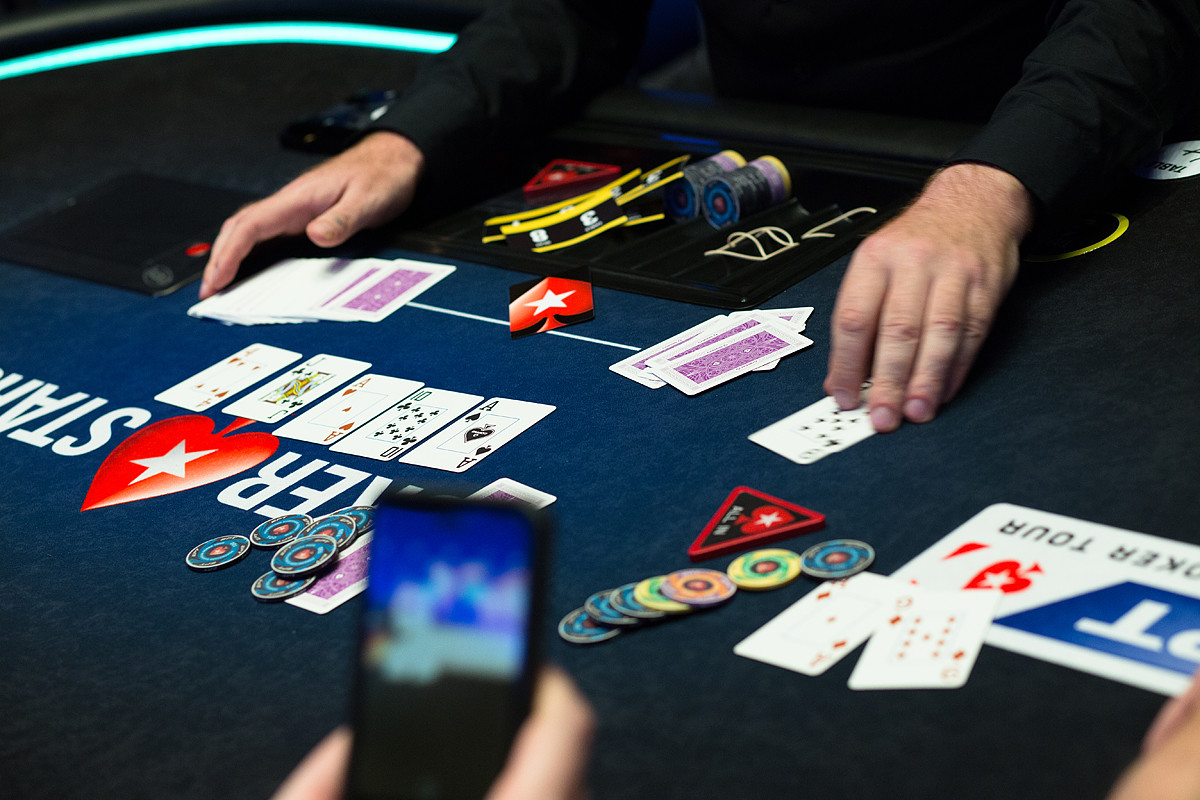 EPT Barcelona: Pozostało 56 graczy, Piotr Nurzyński nadal w grze 0001 EPT Barcelona: Pozostało 56 graczy, Piotr Nurzyński nadal w grze 0001