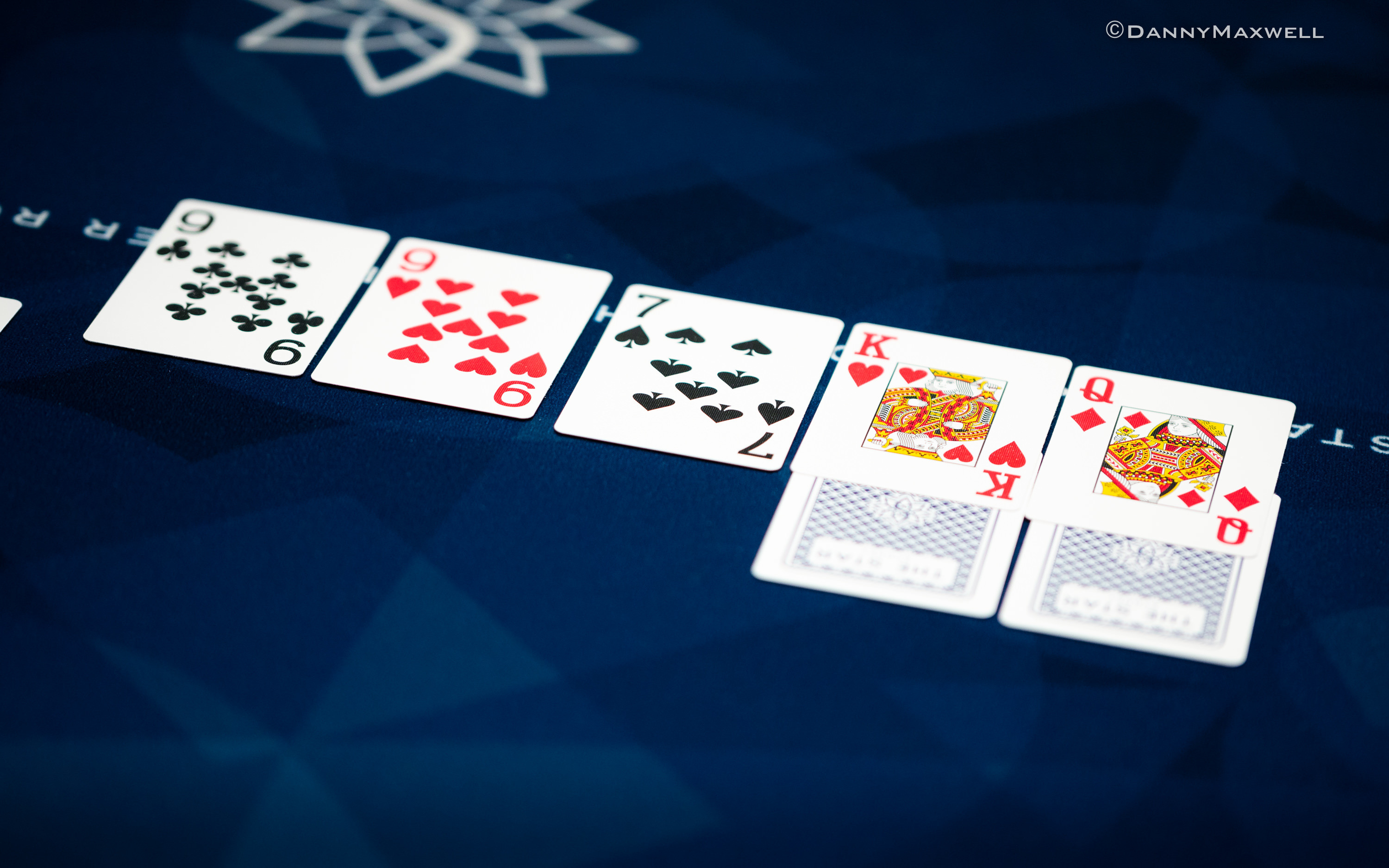 Poker cash game quizlet