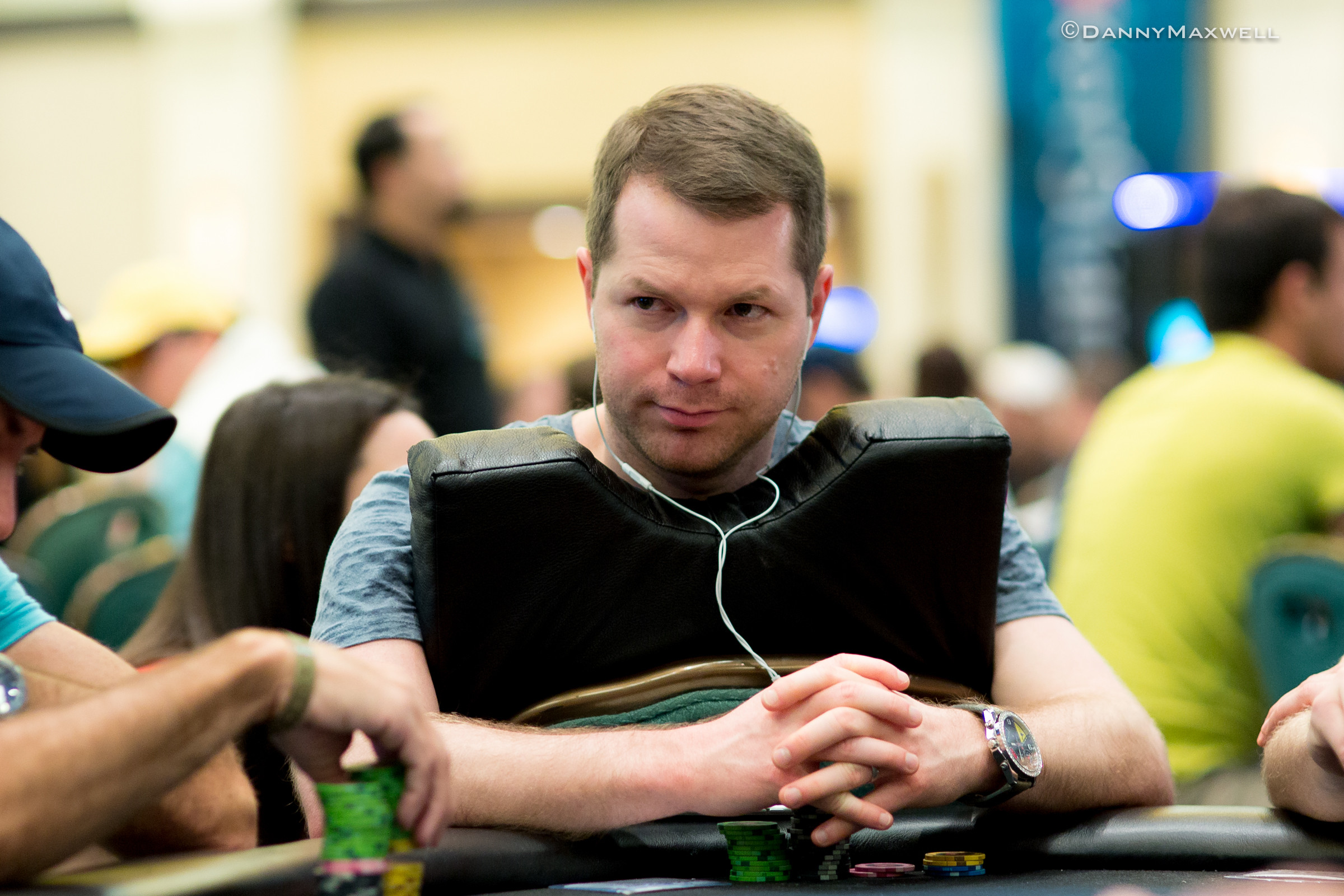 Jonathan Little on How to Bluff Straightforward Players in Small Cash Games - Vimarsana News