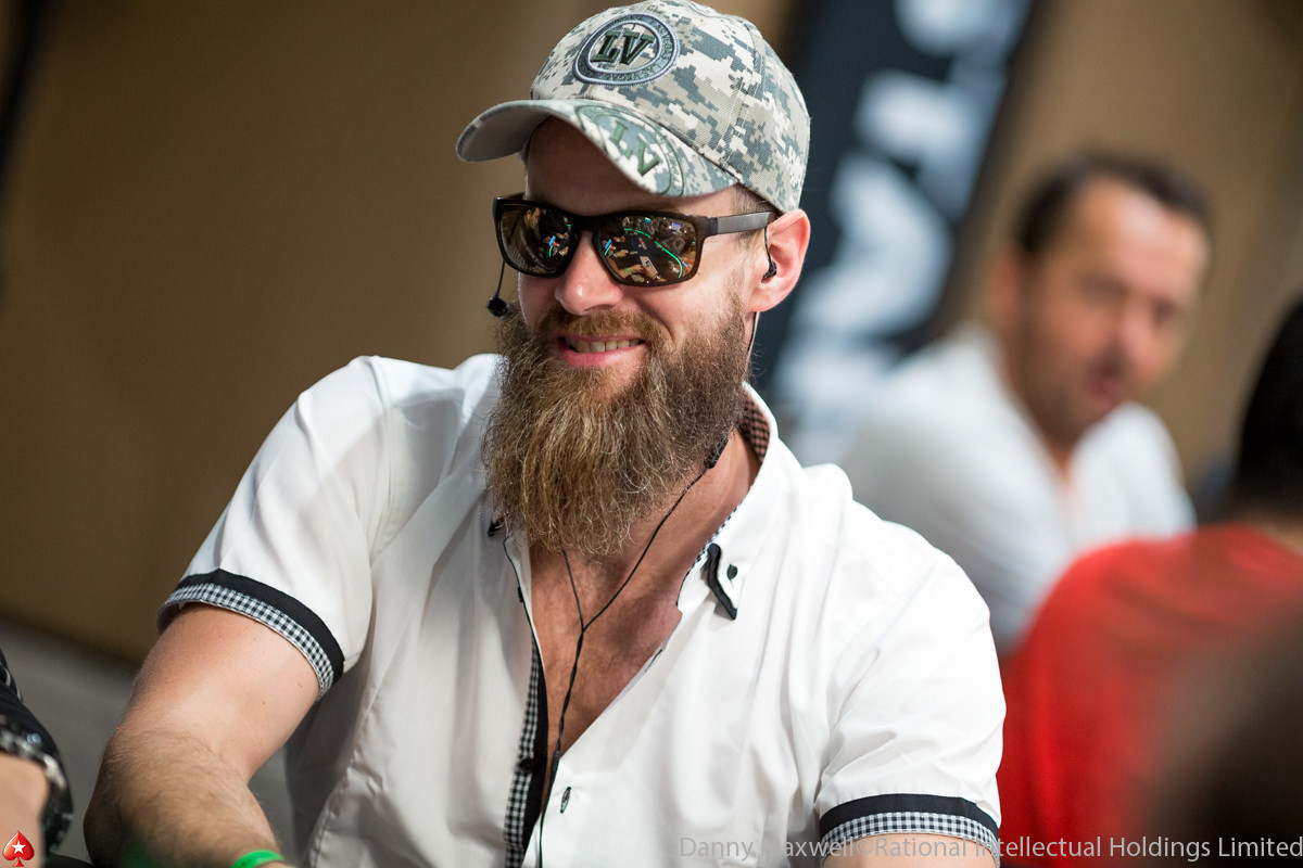 Steven "SvZff" van Zadelhoff vijf tips winnen met poker