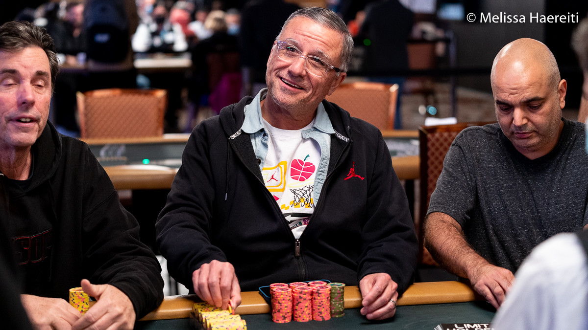 Photo of 2021 WSOP Day 18: Elezra in the Mix For His Fifth Bracelet