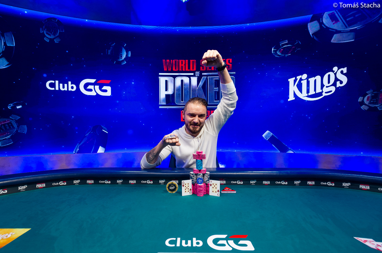 Sergiu Covrig Wins First WSOP Bracelet in Event #9: €1,100 NLH Bounty Hunter (€79,282)