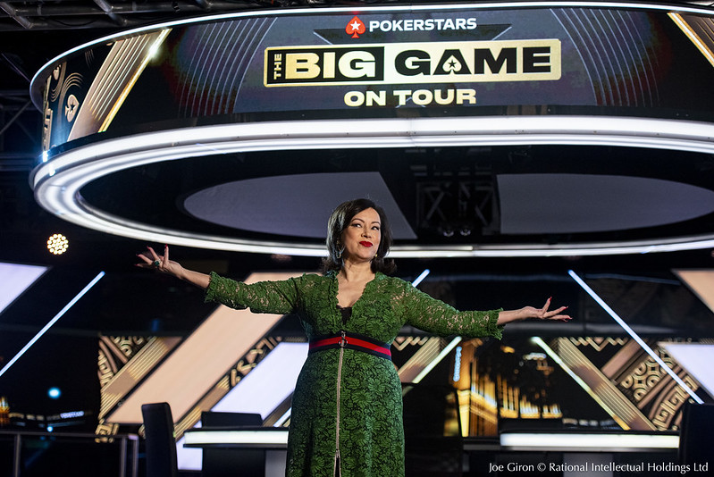 Jennifer Tilly Crushes Alan Keating In The Big Game On Tour Episode 4 - Vimarsana News