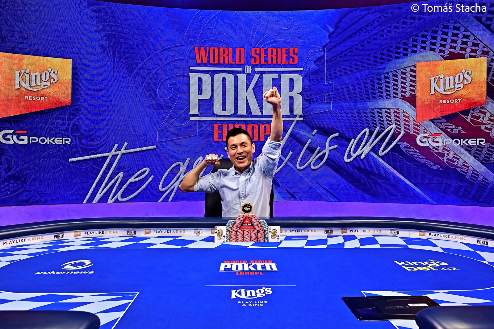 Zewei Ding Uses Kings to Crack Aces for First WSOP Bracelet in €1K Turbo