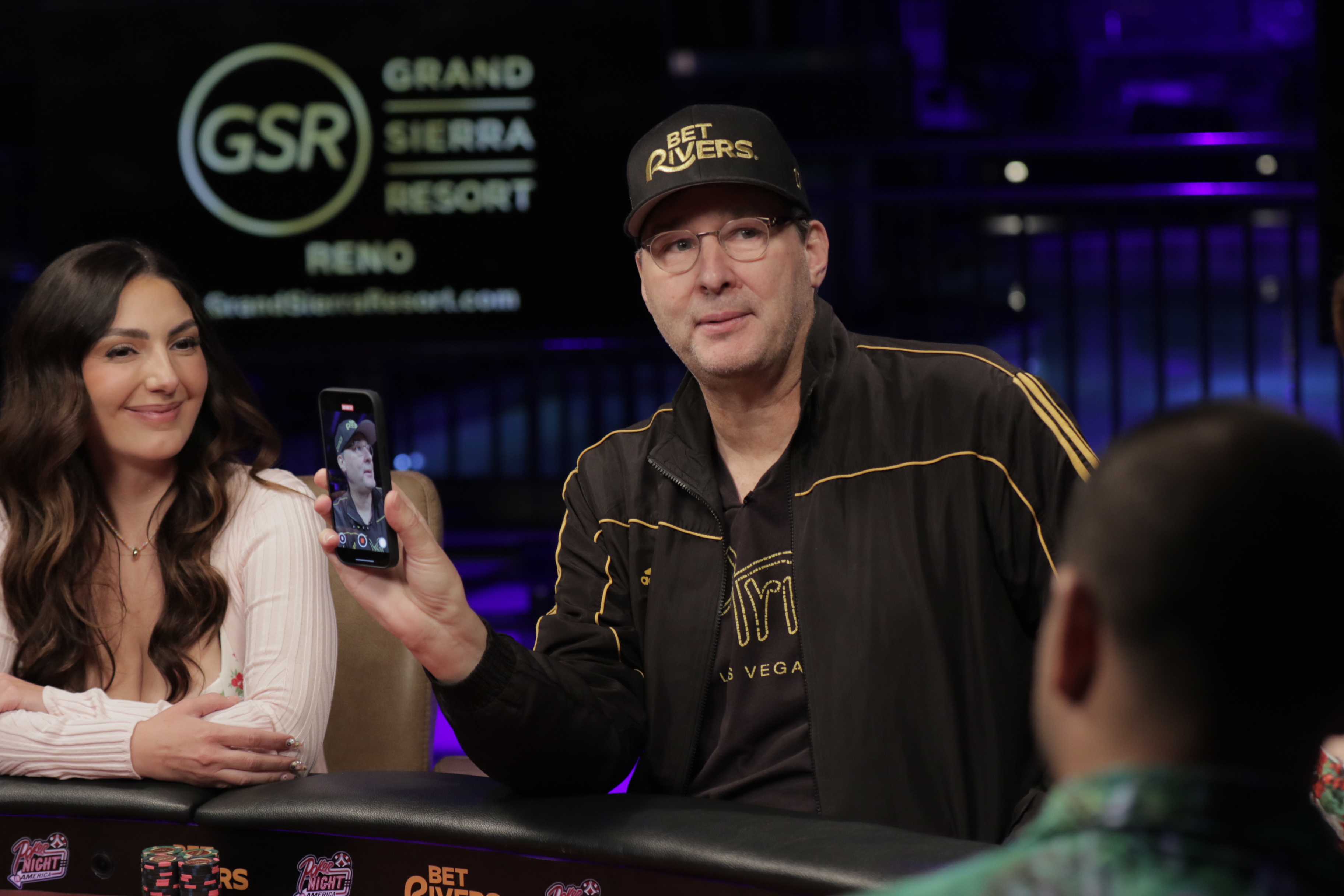 Phil Hellmuth victime d'un slow-roll dans son émission