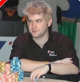 Joueur de poker - Gavin Griffin remporte le « Trytique »