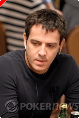 Poker Fashion Flash: Carlos Mortensen