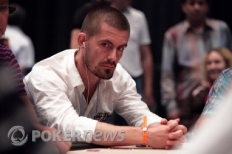 Tifosi di Poker Online: Gus Continua la Rimonta