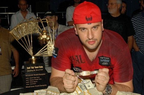Michael Mizrachi parle des WSOP 2011 (Interview Pokernews)
