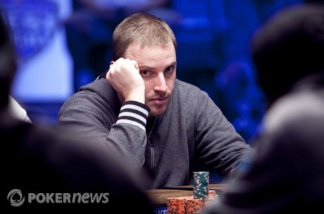 Stacking Tournoi Poker : Nick Rainey a-t-il volé 10.000$ ?