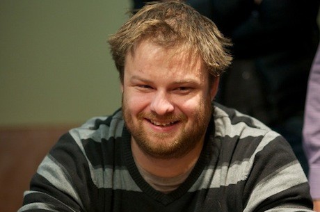 2012 PokerStars.net ANZPT Queenstown Day 1a: David Allan Leads Record Single-Day Field