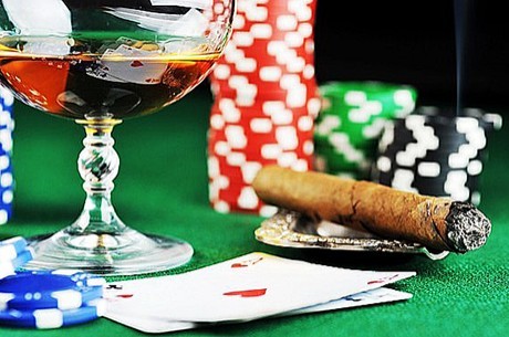 Stratégie poker : Le contrôle du pot avec des mains marginales