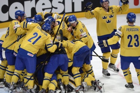 Tre Kronor slår Finland med 3-0, nu väntar VM-final ...