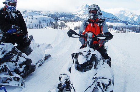 Snowmobile Poker Run in Oregon on Saturday