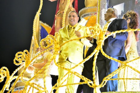 Desfile de Carnaval com Ronaldo