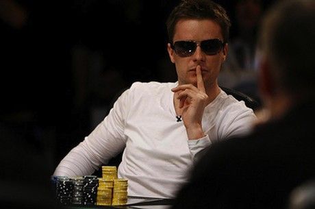 “Shhh! Poker Game in Progress”: Table Talk Do’s and Don’ts