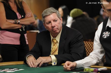 Mike Sexton Attacca le WSOP, Ty Stewart le Difende