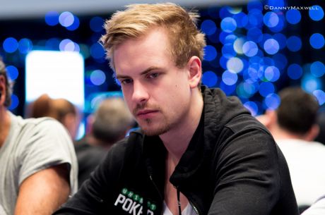 Absent des tables de PokerStars, Viktor Blom amasse une fortune sur le réseau Microgaming