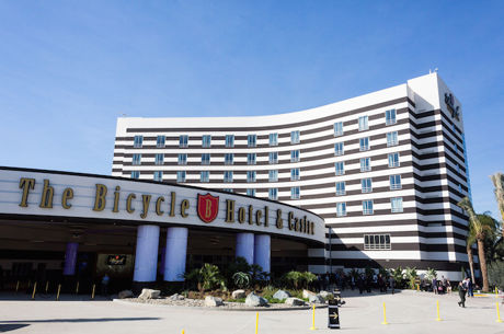 FBI inchide faimosul Bicycle Hotel & Casino pentru investigatii de frauda si spalare de bani