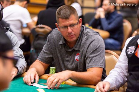 Mike Barlow Playing for his Friend in WSOP Crazy Eights