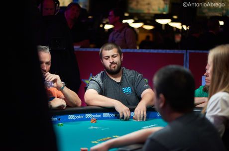 Lau Leads WSOP Main Event After Day 1a; Blumstein Busts