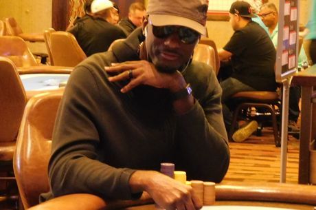Basketball Star Earl Barron Leads After Day 1ab of Ante Up Poker Tour Spring Classic Day