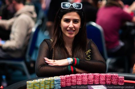 Découverte : Melika Razavi, la reine de beauté iranienne qui jouait au poker