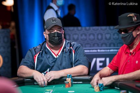 Partying Like it's 2003: Chris Moneymaker Deep in WSOP Main Event Again