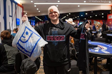 Online Crusher Mike “BrockLesnar” Holtz Shows His Goodwill at NAPT w/ Spraggy Merch