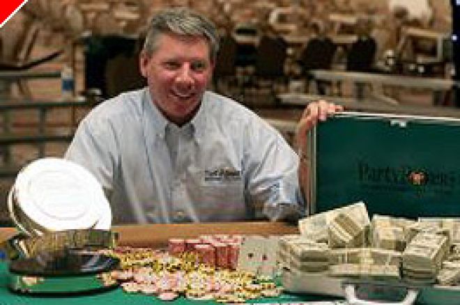 Mike Sexton am Pokertisch Mike Sexton am Pokertisch