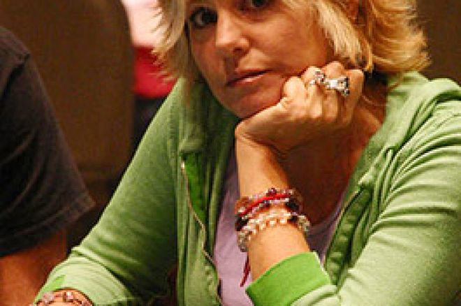 PokerProfilen: Cyndy Violette - Draget mod spillet 0001 PokerProfilen: Cyndy Violette - Draget mod spillet 0001