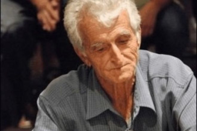 Aussie Millions Main Event, Ден 3: Antonio Casale Начело на Последните 22 0001 Aussie Millions Main Event, Ден 3: Antonio Casale Начело на Последните 22 0001