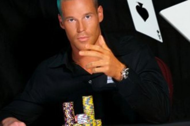 Patrik Antonius unterzeichnet Vertrag mit Poker Royalty 0001 Patrik Antonius unterzeichnet Vertrag mit Poker Royalty 0001