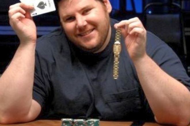 2008 WSOP Event #13, $2,500 No-Limit Hold'em Day 3: 'Pumper' Bell Finds Gold 0001