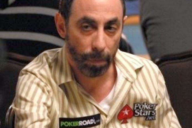 2008 WSOP Event #26, $1,500 Razz, Day 1: Greenstein Surges to Top 0001