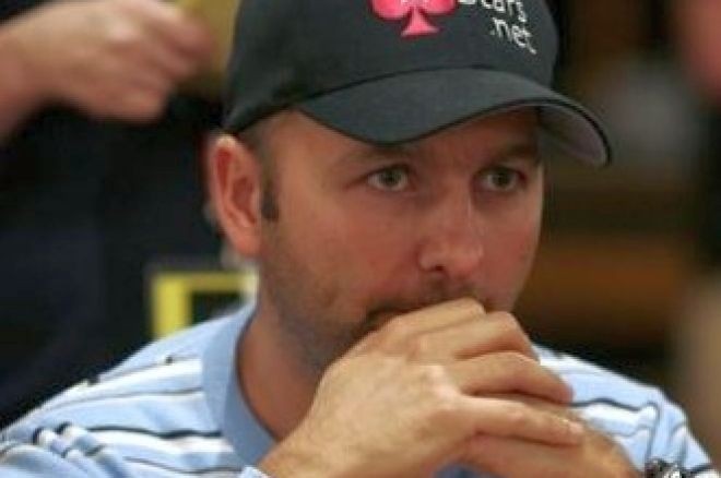 Dr. Pauly at the 2008 WSOP: The Year of the Pro? 0001