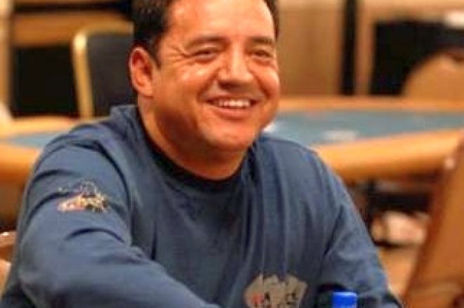 2008 WSOP Event #32, $1,500 No-Limit Hold'em Day 2: Velador Surges into Lead 0001