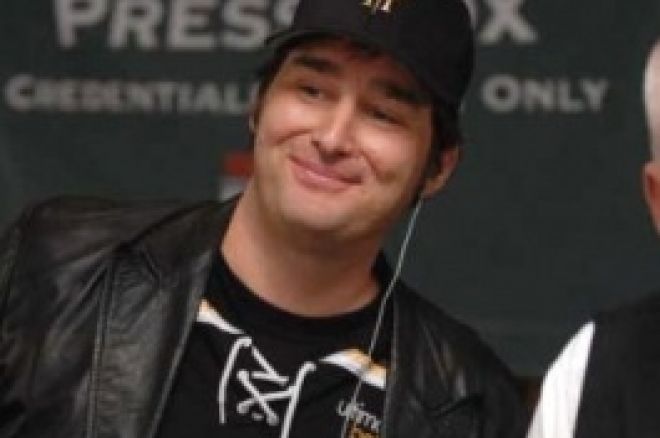 2008 WSOP $1,500 H.O.R.S.E. - ensimmäinen päivä - Phil Hellmuth johtaa 0001 2008 WSOP $1,500 H.O.R.S.E. - ensimmäinen päivä - Phil Hellmuth johtaa 0001