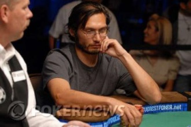 James Schaaf holt sich das Bracelet bei Event #51 0001 James Schaaf holt sich das Bracelet bei Event #51 0001