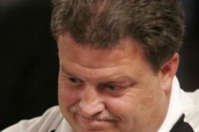 WSOP 2008, $10,000 NLHE Main event den 1A: Mark Garner vede 0001 WSOP 2008, $10,000 NLHE Main event den 1A: Mark Garner vede 0001